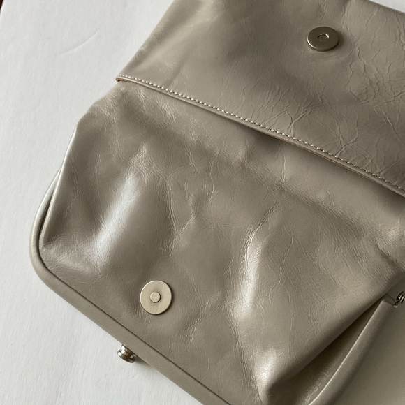 HOBO LAUREN LEATHER WRISTLET GRAY NWOT - Picture 13 of 13